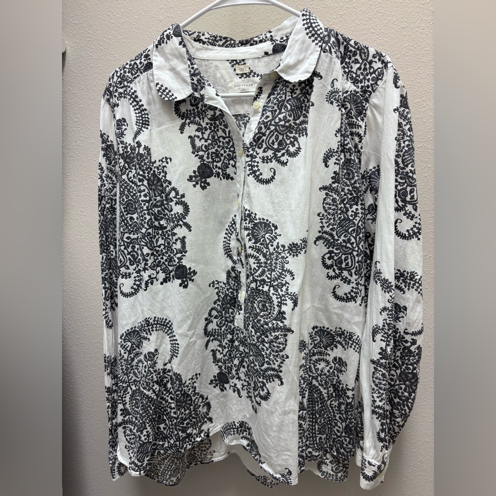 LOFT Women’s XXL The Softened Black and White Paisley Button Down Shirt